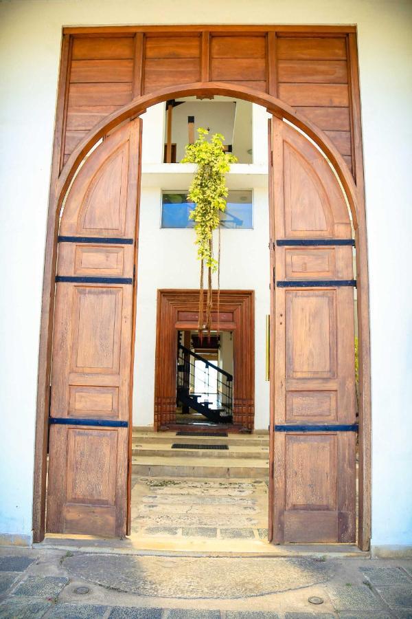 The Cove Hotel เนกอมโบ ภายนอก รูปภาพ