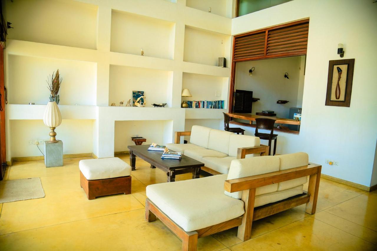 The Cove Hotel เนกอมโบ ภายนอก รูปภาพ